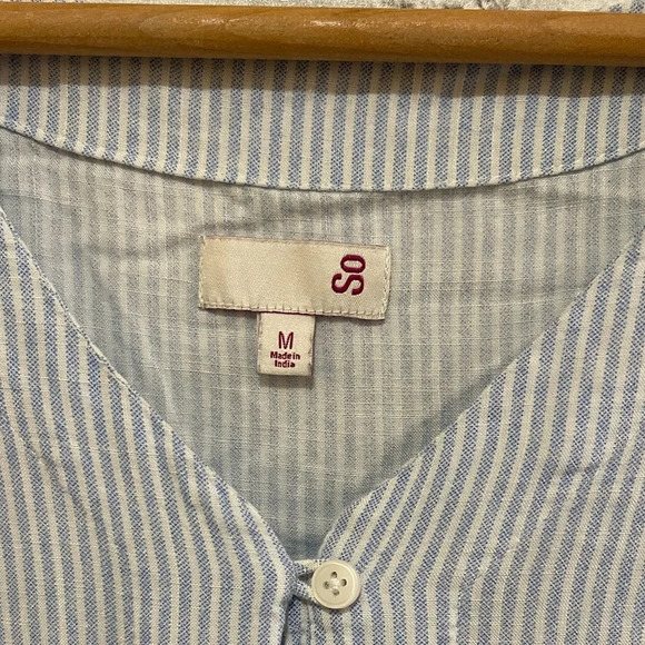 Women’s SO blue/white striped v-neck short sleeve tie waist top Medium - Picture 3 of 4